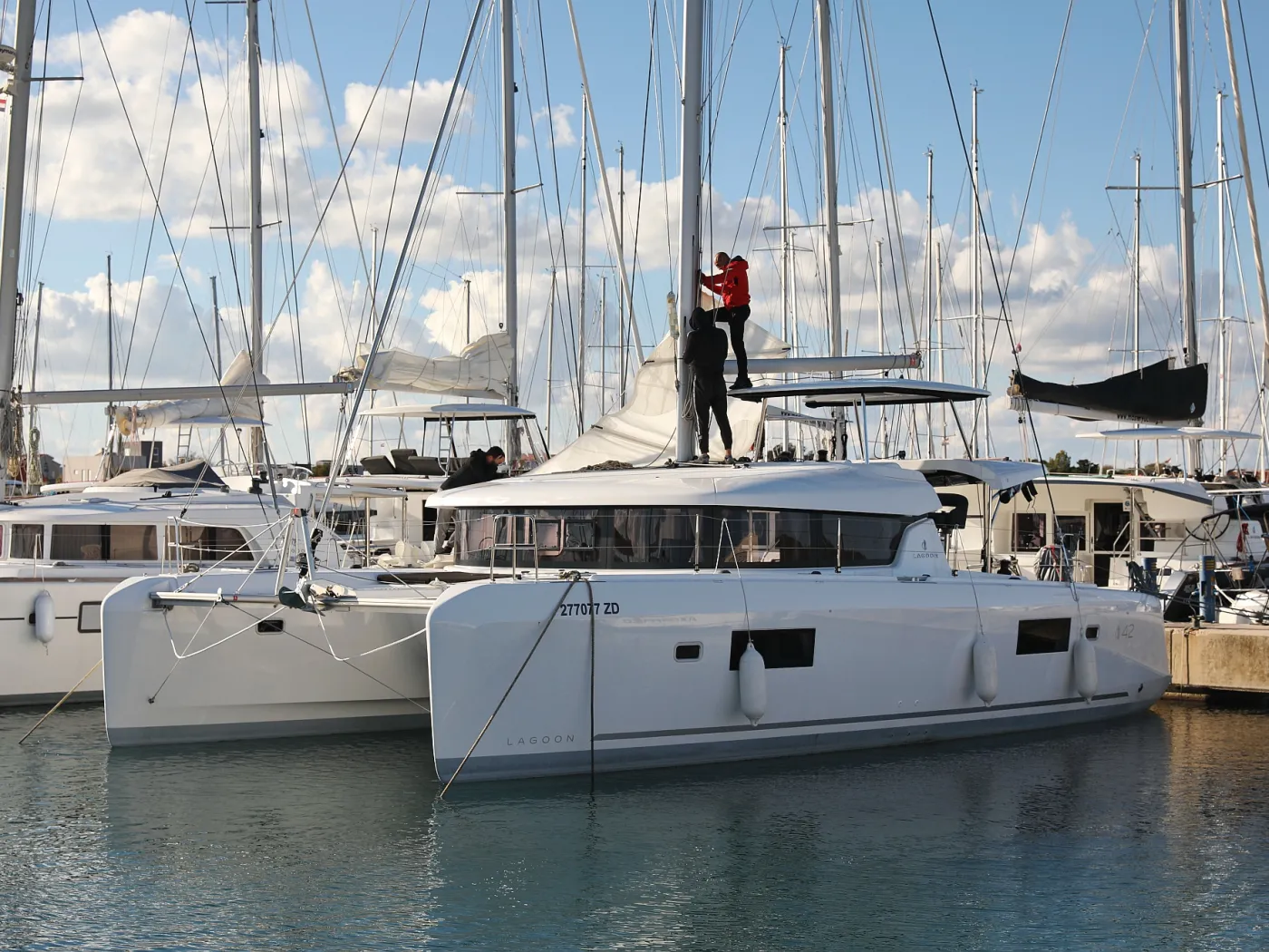 REA - Catamaran in Bibinje