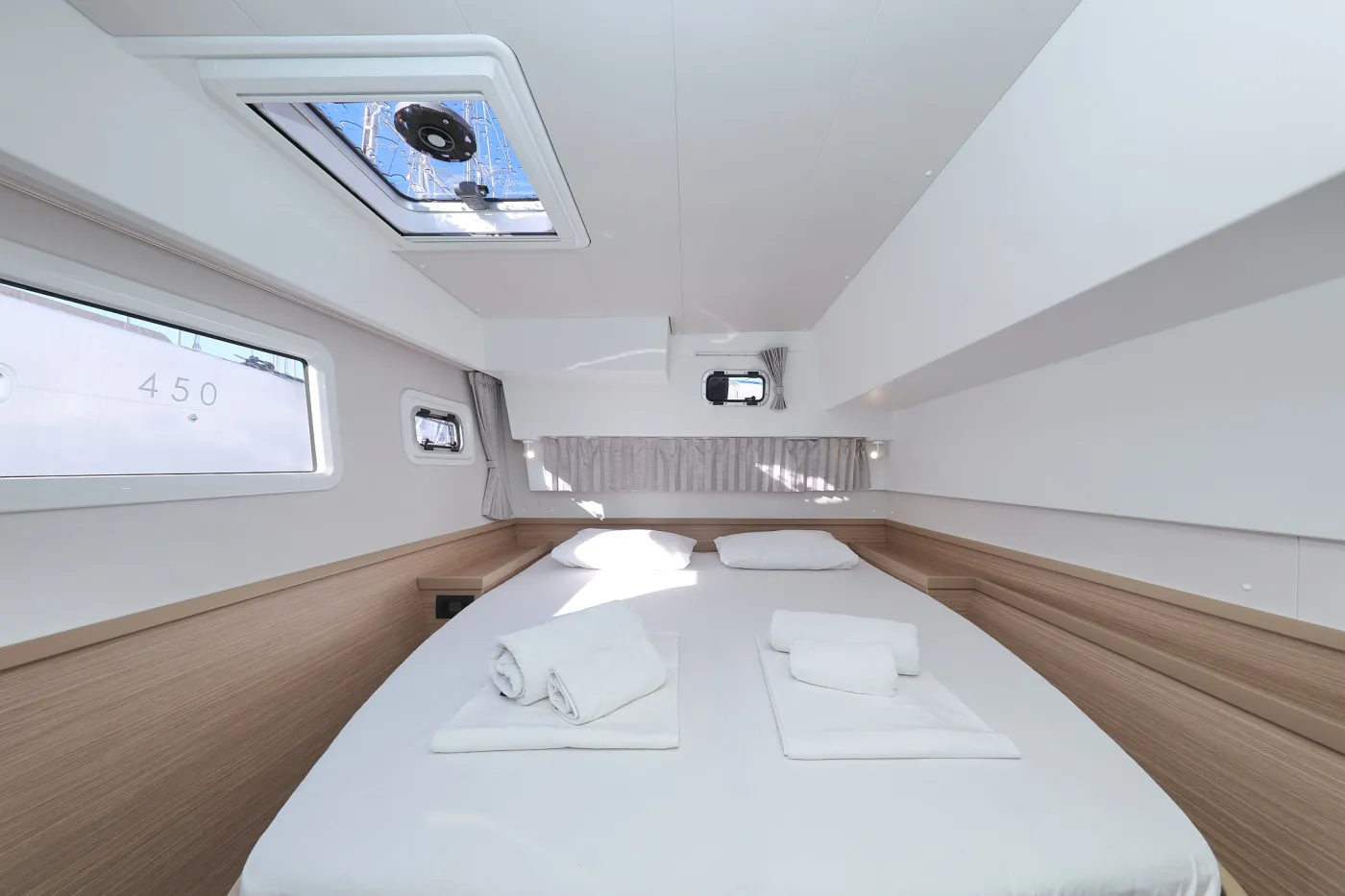 EQUATOR - Catamaran in Bibinje