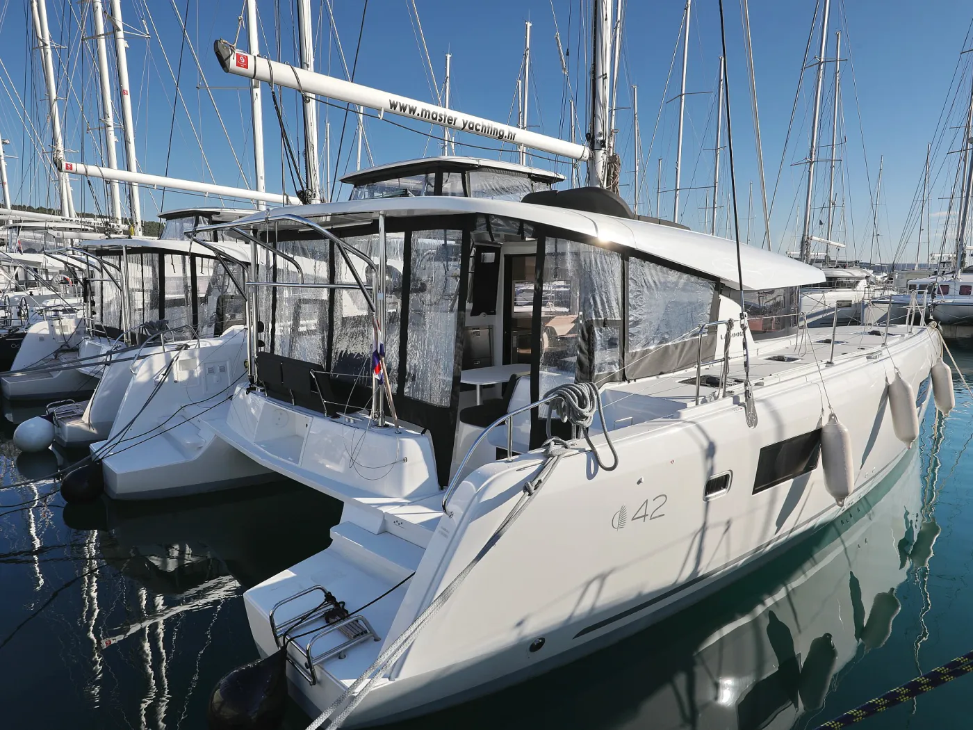 EQUATOR - Catamaran in Bibinje