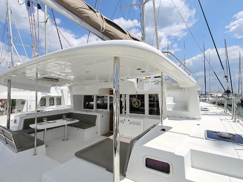 LADIES&GENTLEMEN - Catamaran in Bibinje