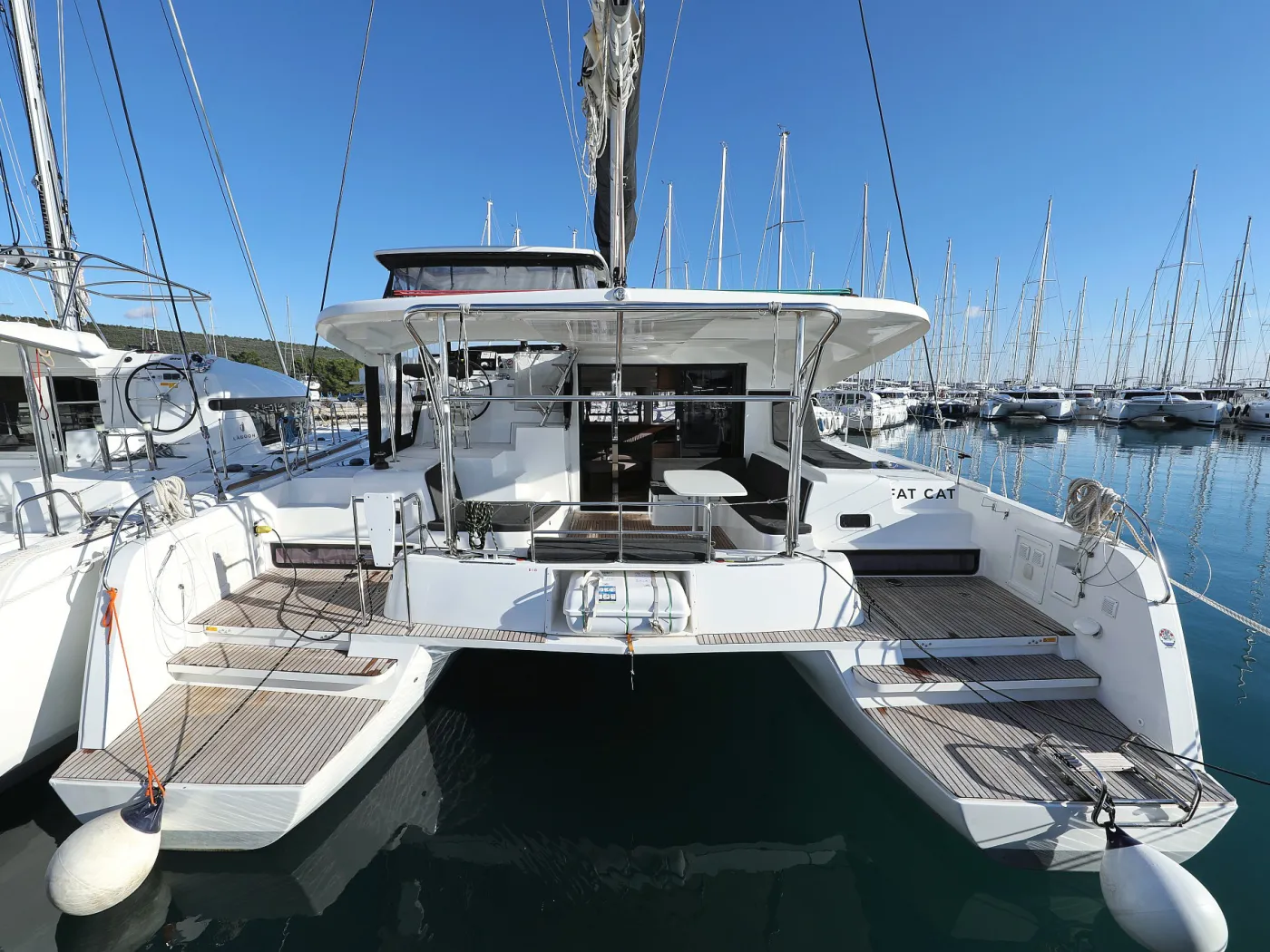 FAT CAT - Catamaran in Bibinje