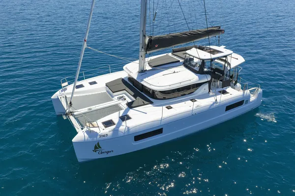 BRAND NEW LAGOON 43