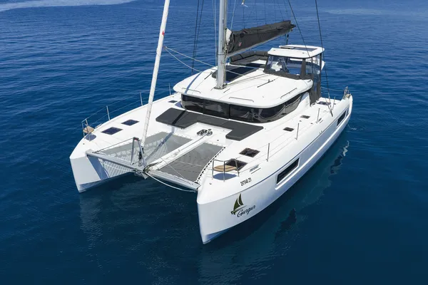 BRAND NEW LAGOON 43