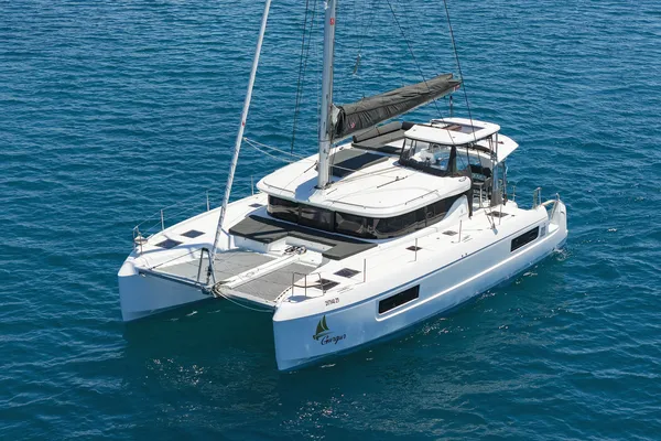 BRAND NEW LAGOON 43