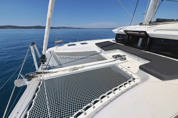 BRAND NEW LAGOON 43