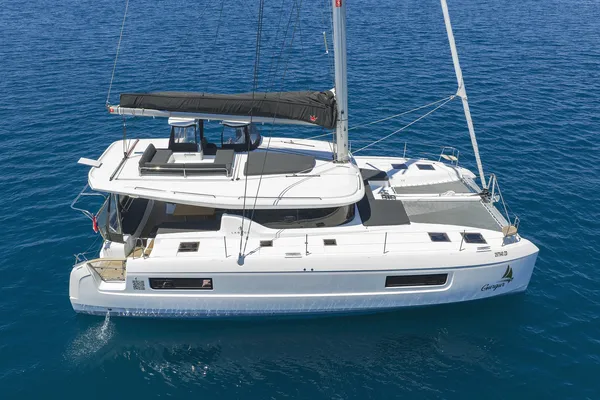 BRAND NEW LAGOON 43