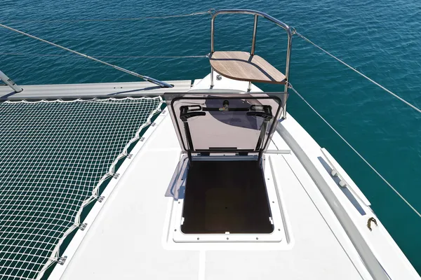 BRAND NEW LAGOON 43