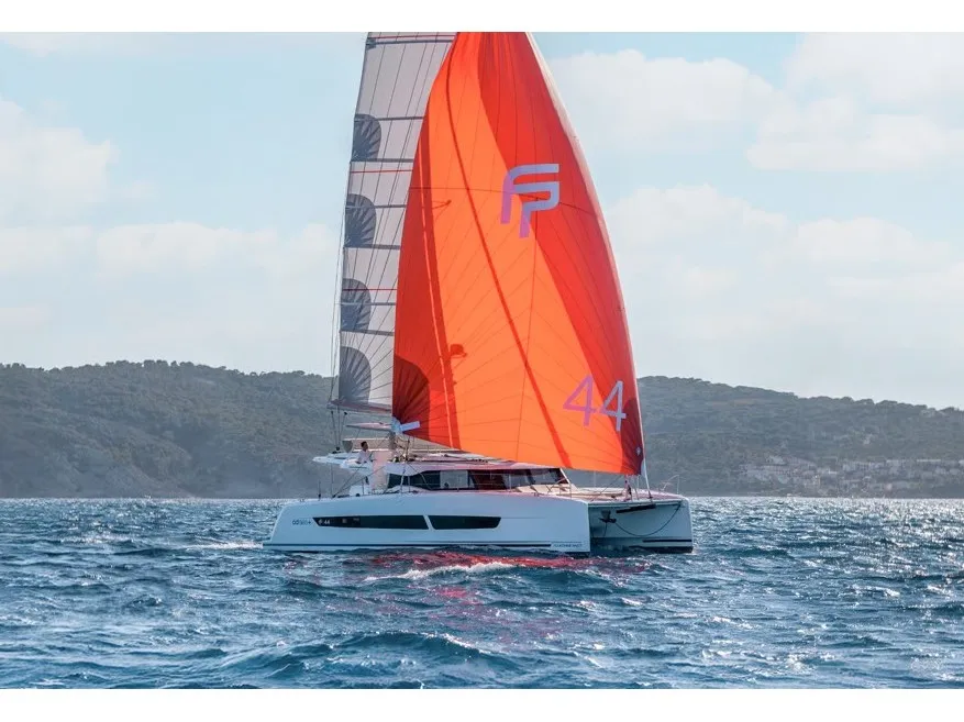 FP NEW IN FLEET - Katamaran içinde Bibinje
