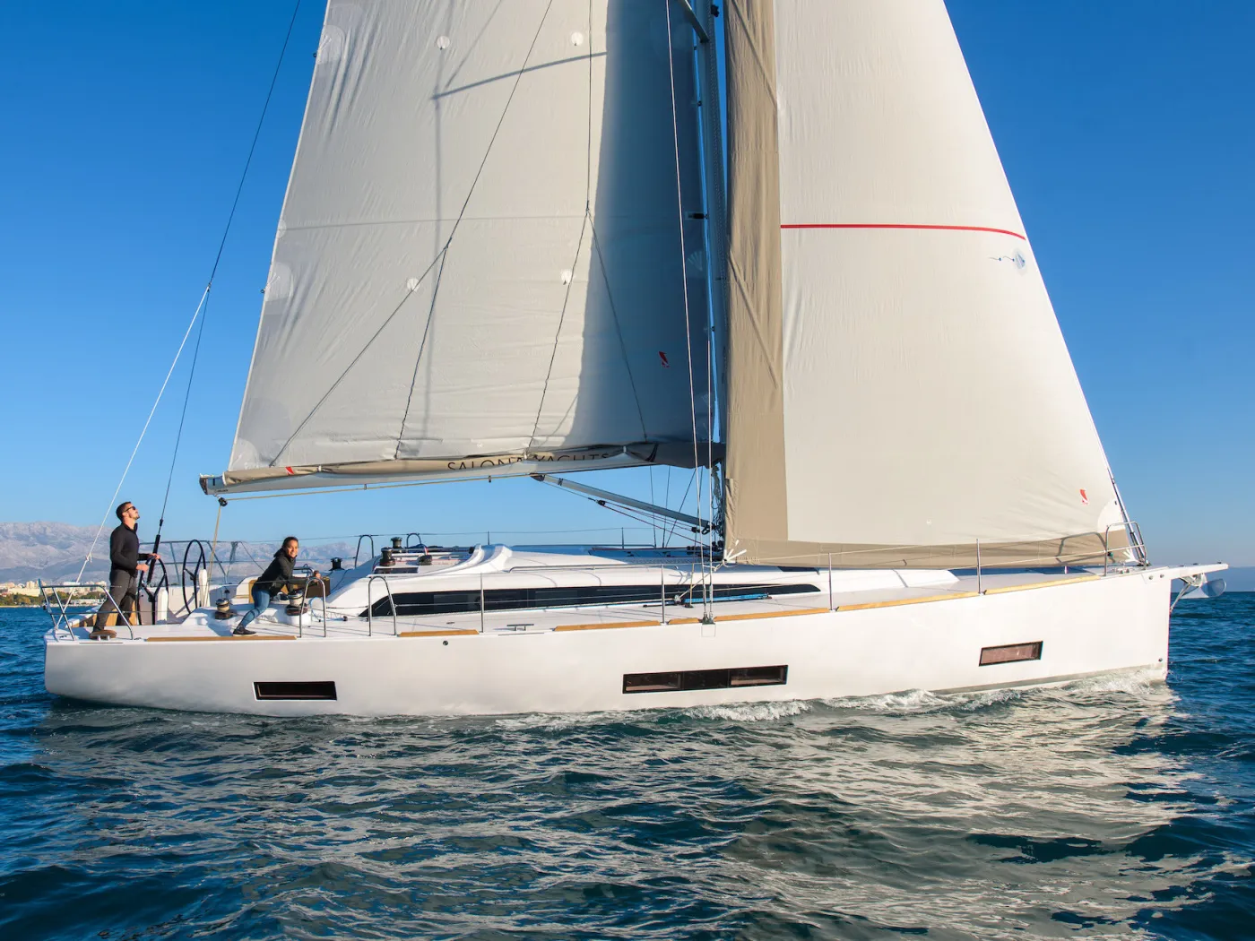 BIA - Sailboat in Kaštel Gomilica