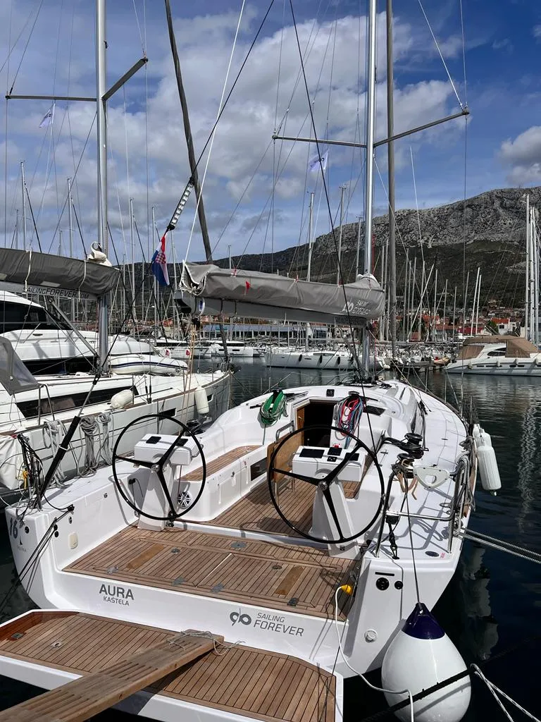 GAIA - Sailboat in Kaštel Gomilica