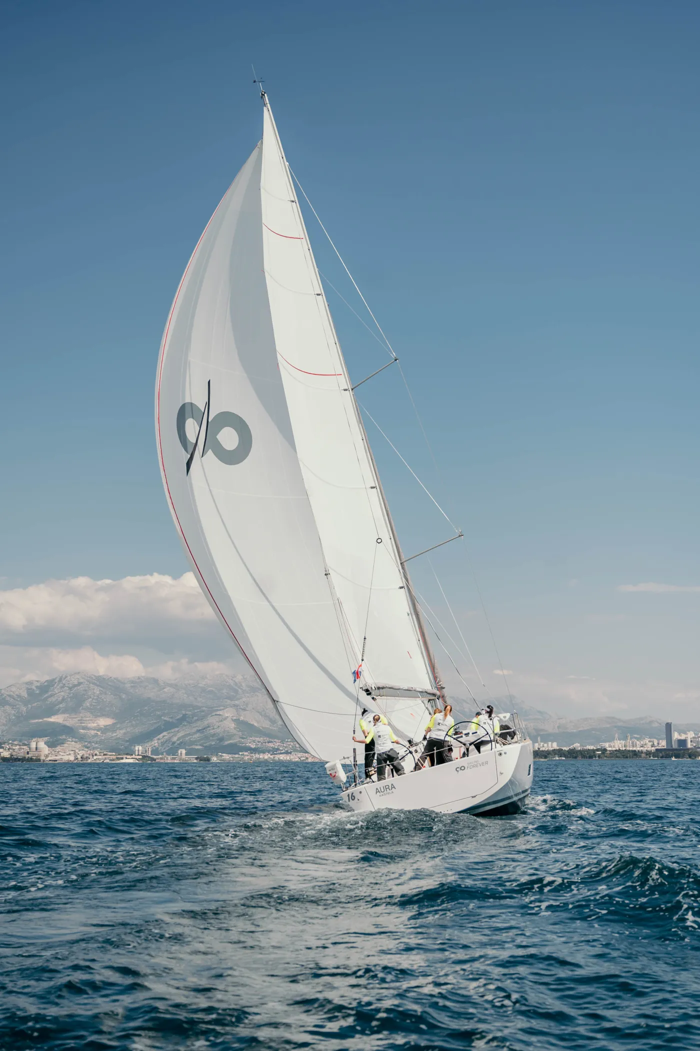 GAIA - Sailboat in Kaštel Gomilica