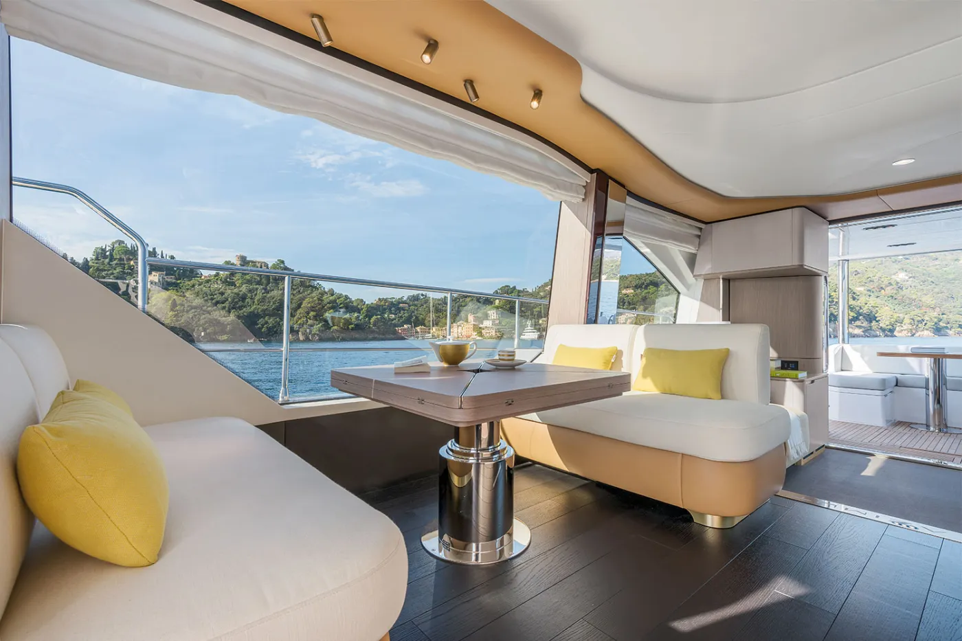 ALUMINIA - Motor Yacht in Kaštel Gomilica