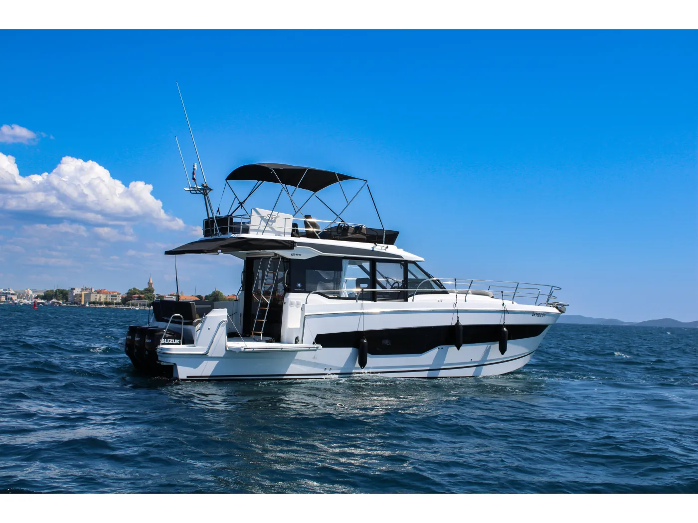 NIKA - Motor Yacht in Zadar