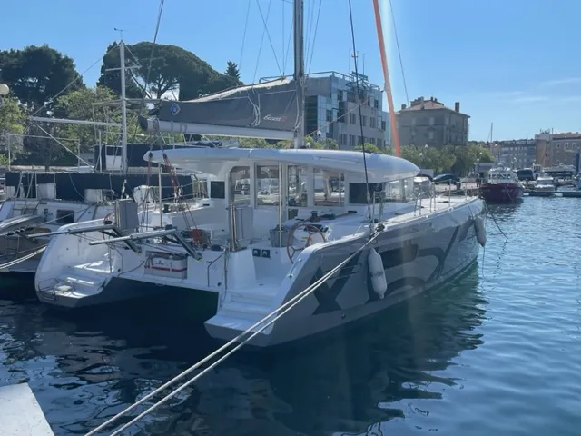 Zara - Catamaran in Zadar