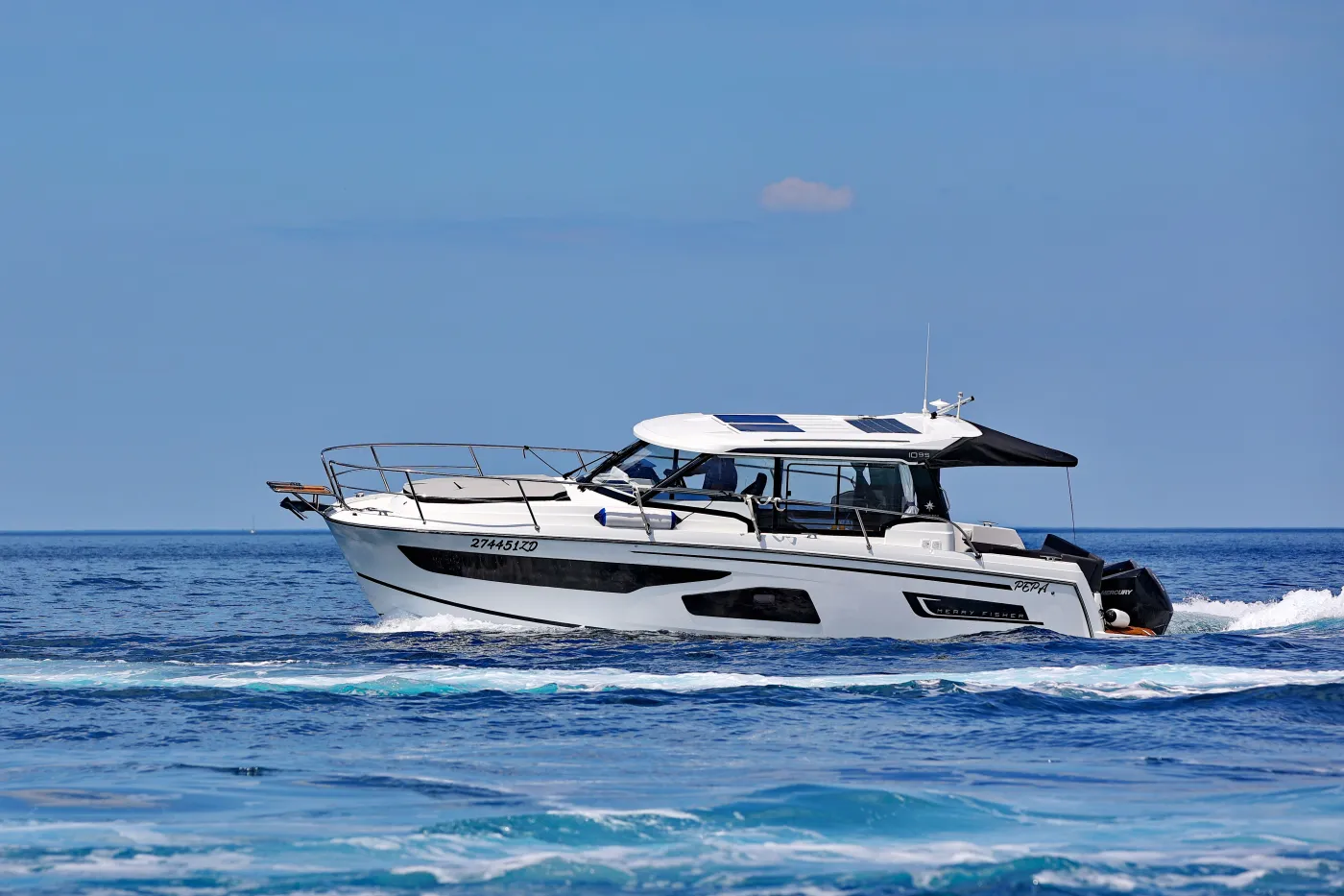 Pepa - Motor Yat içinde Zadar