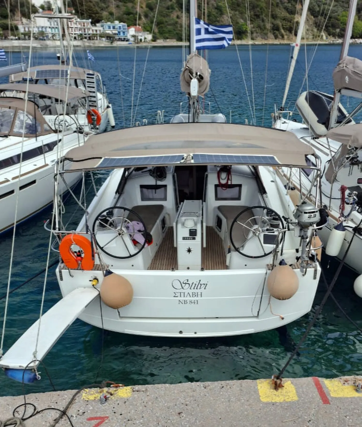 Stilvi - Sailboat in Loutraki