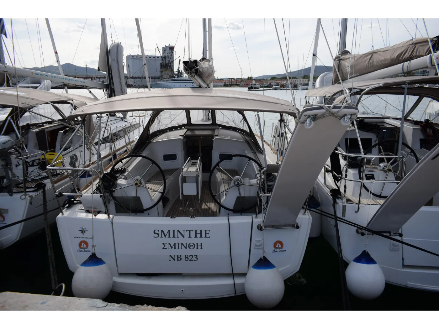 Sminthe - Sailboat in Loutraki