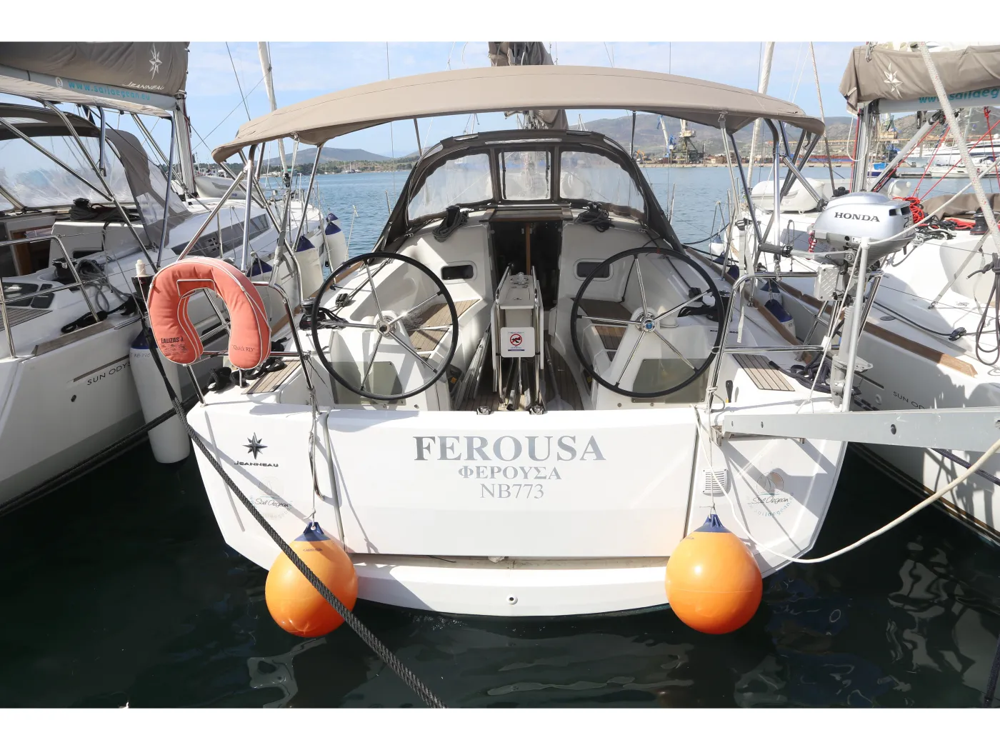 Ferousa - Sailboat in Volos