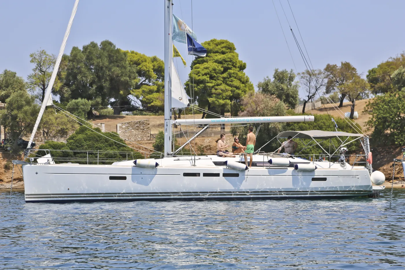 Amfitriti - Sailboat in Loutraki