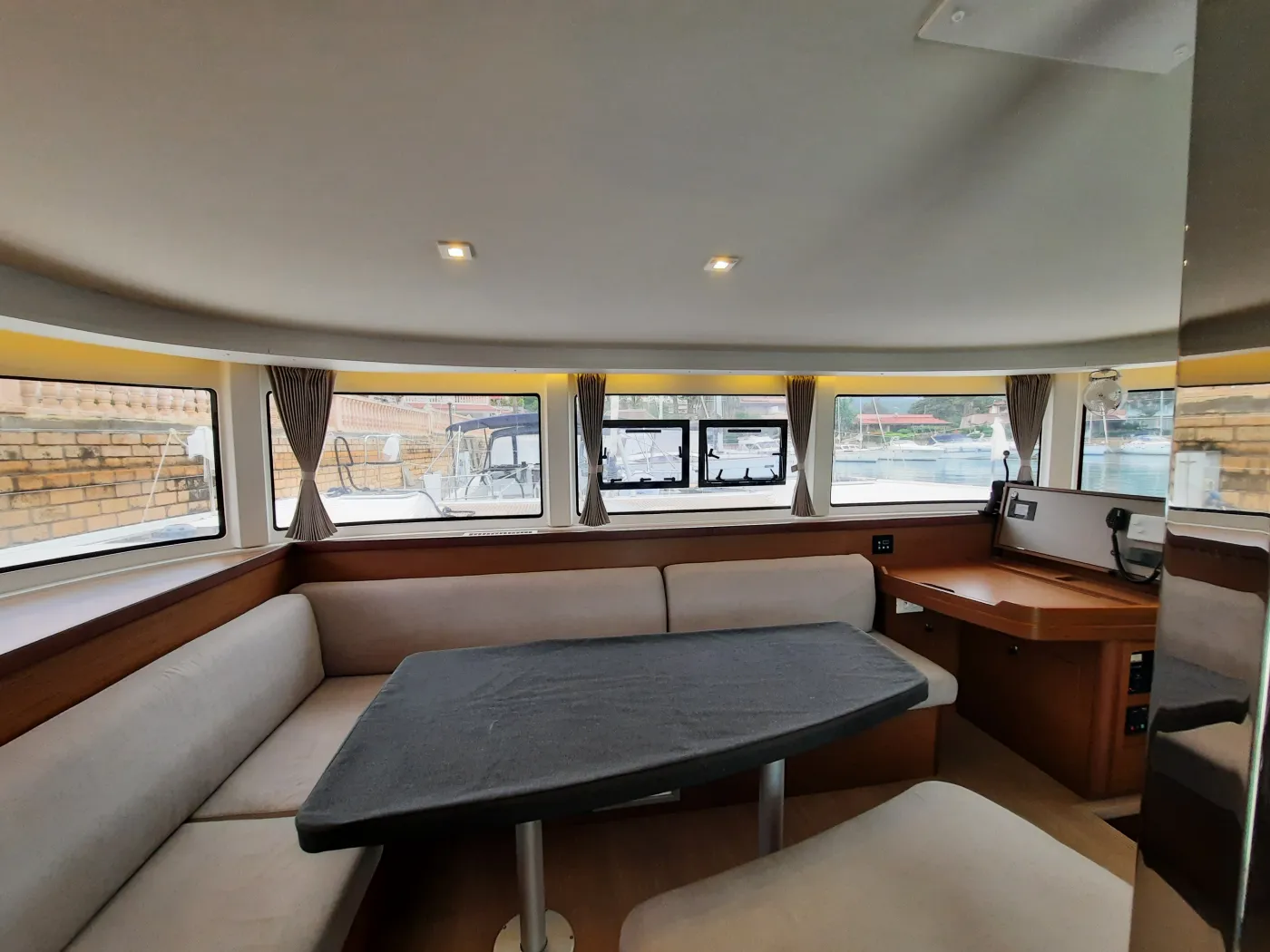 Senza Sosta - Catamaran in Tonnarella