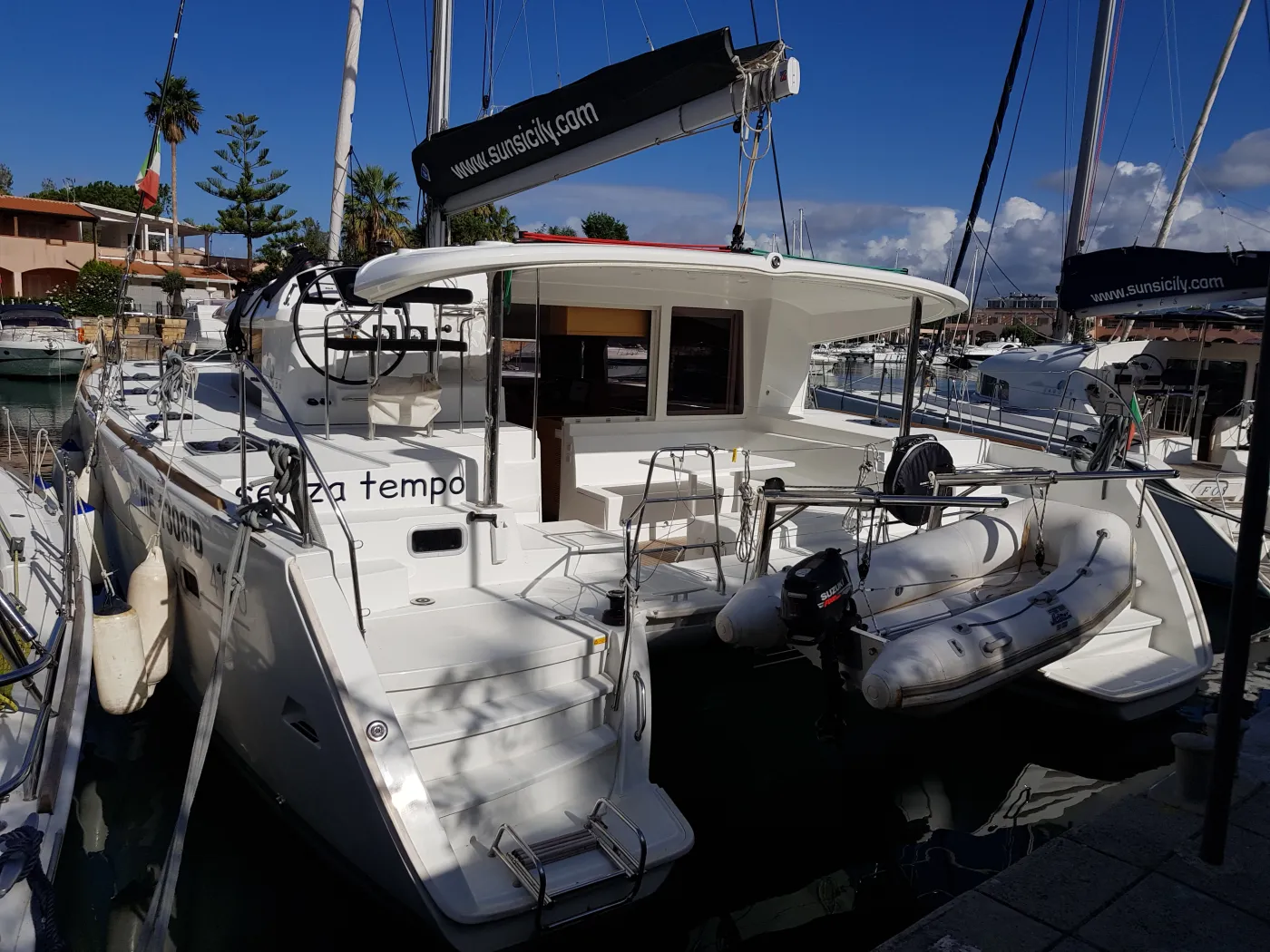 Senza Tempo - Catamaran in Tonnarella