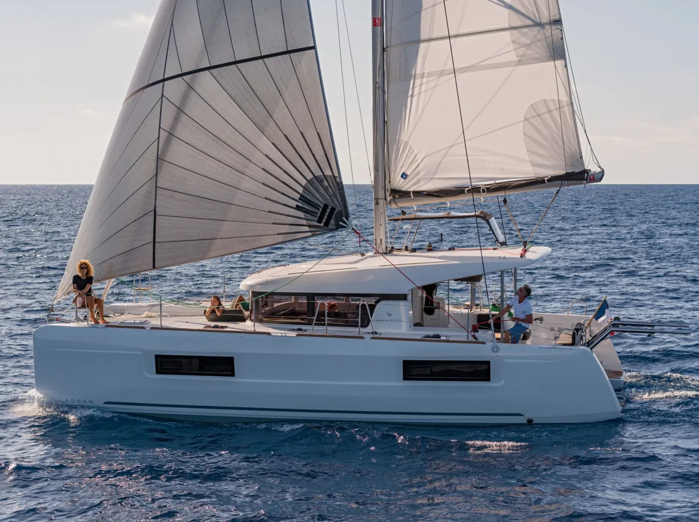 Esmee - Catamaran in Alimos