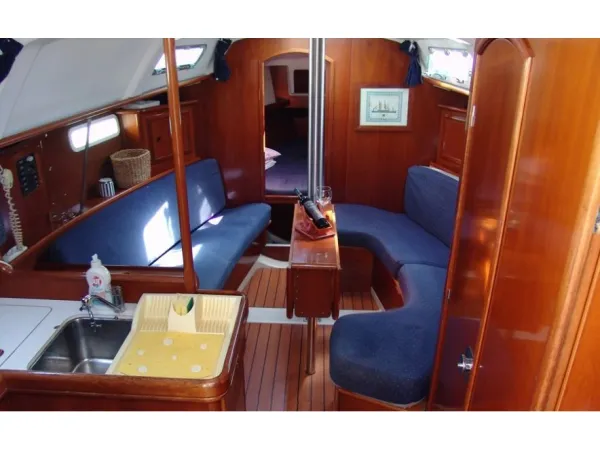 Front Cabin