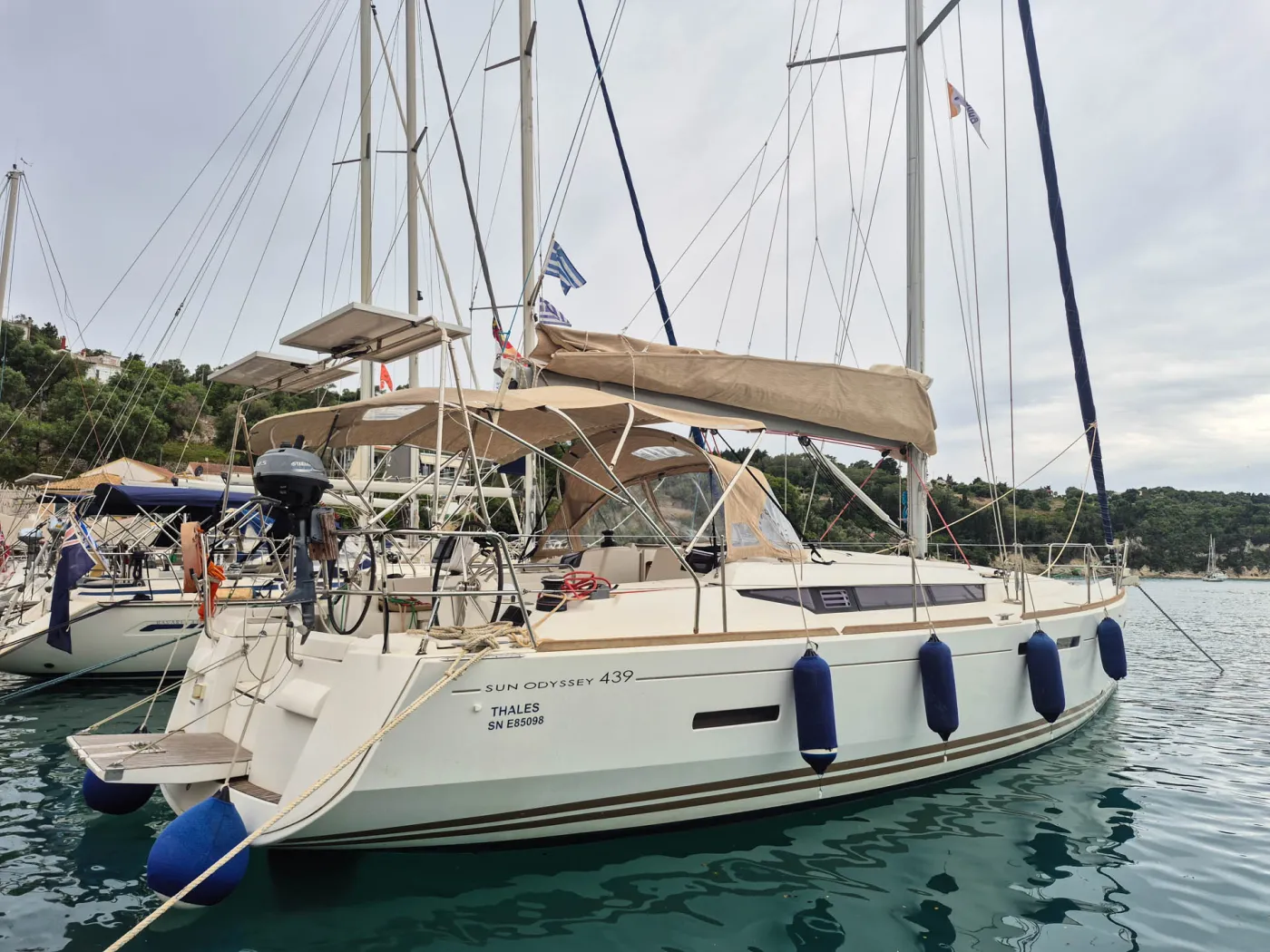 Thales - Yelkenli içinde Lefkada