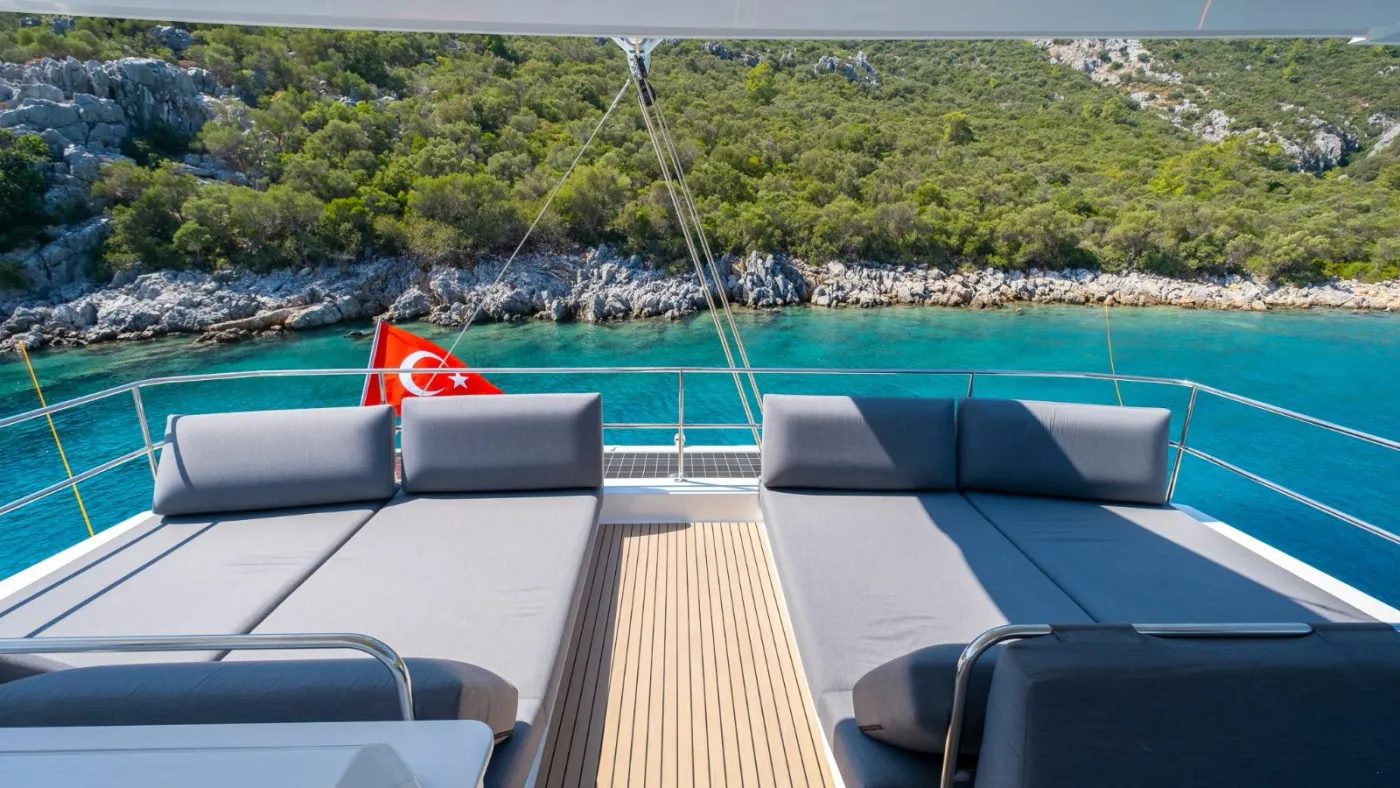 Mus 3 - Catamaran in Eskiçeşme