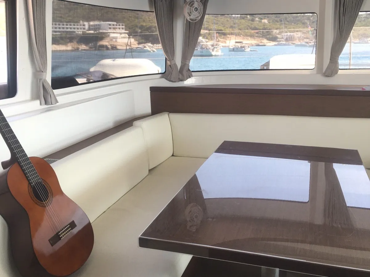 Margeo XVII (A/C - Generator - Water Maker - dishwasher) - Catamaran in Alimos