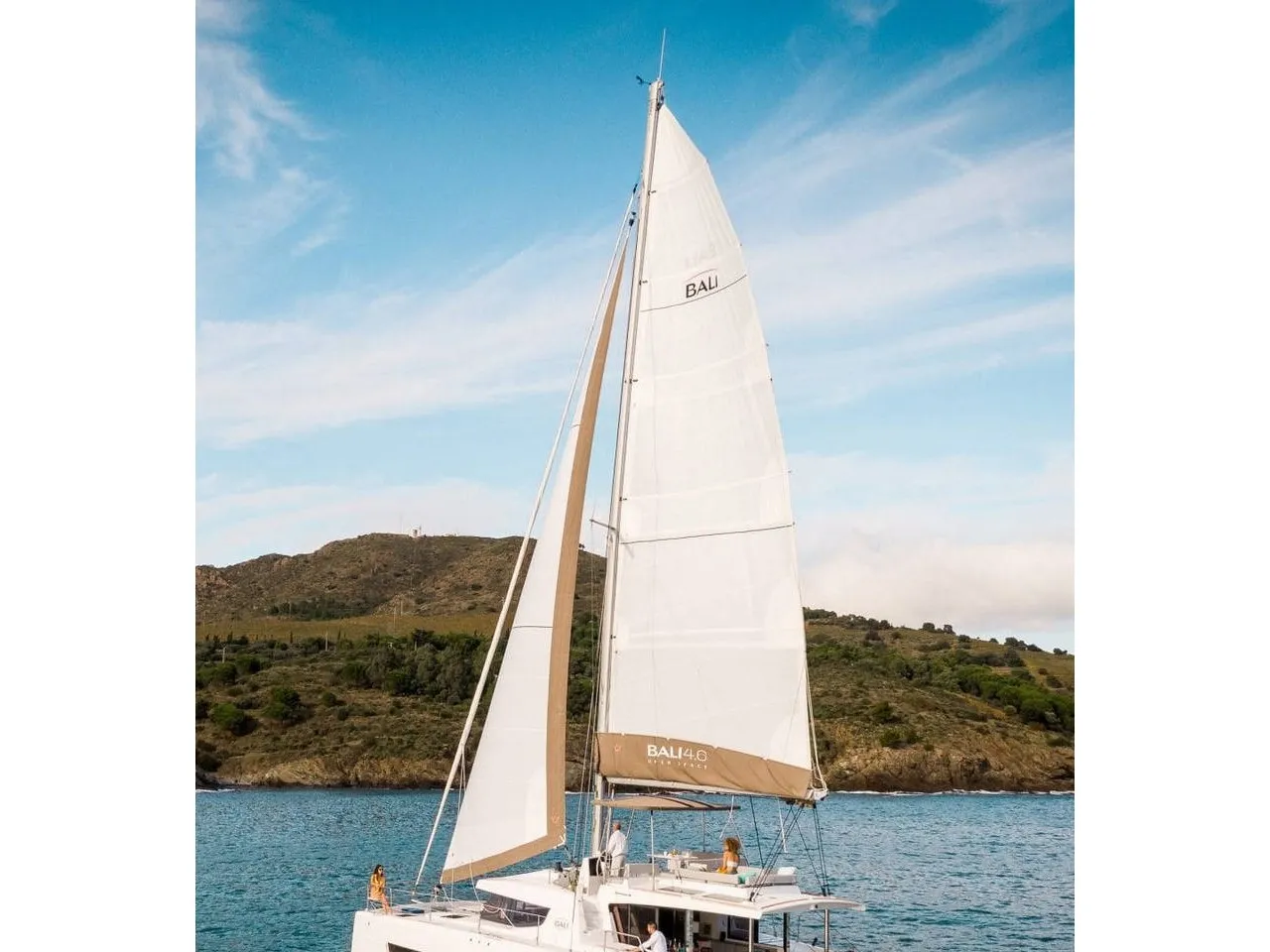 Margeo XVIII (A/C, Generator, Water Maker, dishwasher) - Catamaran in Alimos