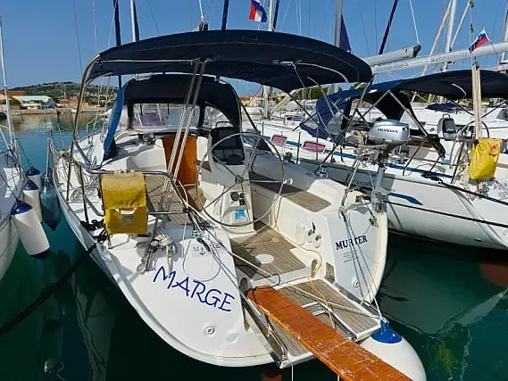 Marge - Sailboat in Betina
