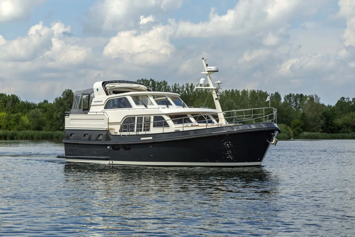Bellavista - Motor Yacht in Kinrooi