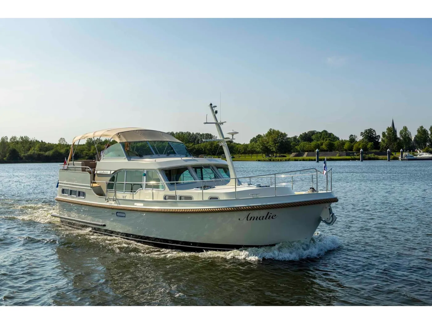 Amalie - Motor Yacht in Kinrooi