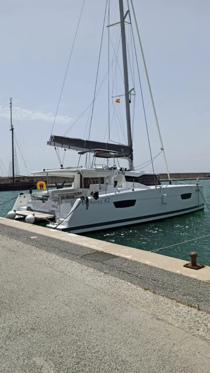 Dorella - Katamaran içinde Marsala