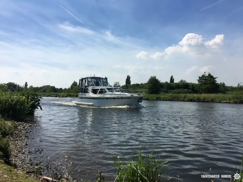 Callisto - Motor Yacht in Heukelum