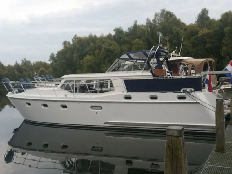 Mercurius - Motor Yacht in Heukelum