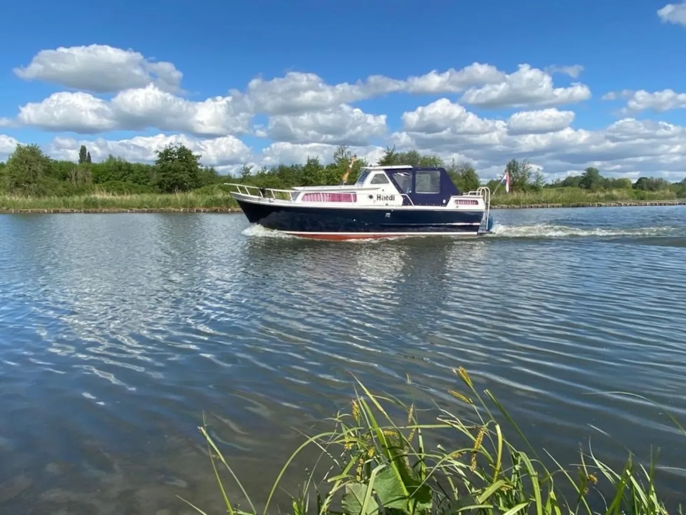 Haedi - Motor Yacht in Heukelum