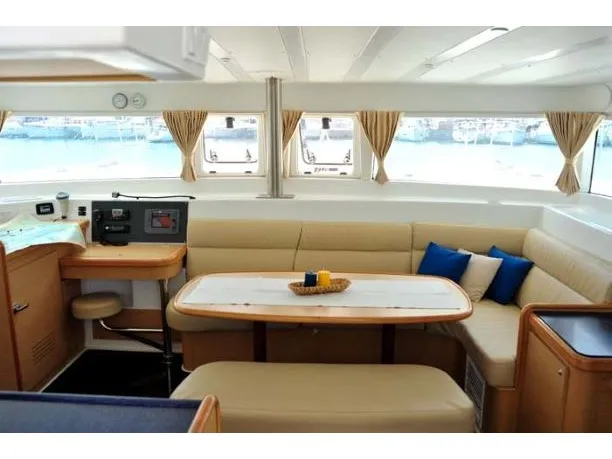 Amelia - Catamaran in Volos