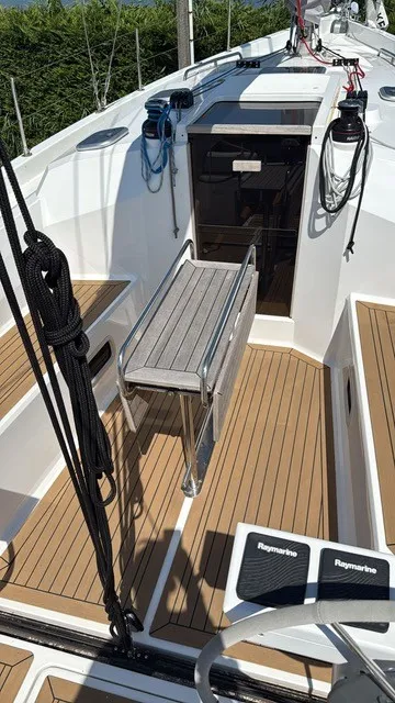 Guttiau - Sailboat in Poltu Quatu
