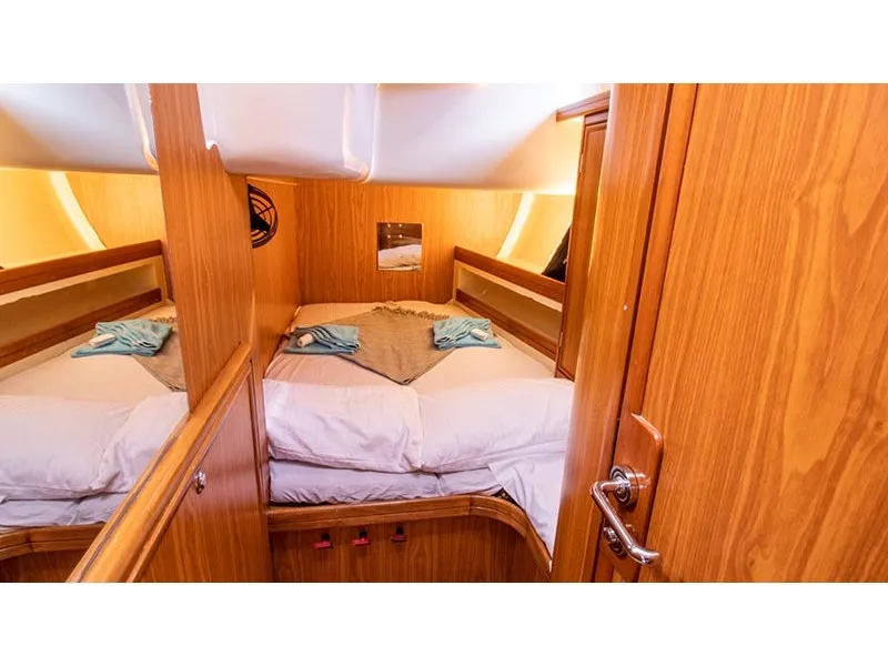 Christianna VII (en suite double cabin 2) - Sailboat in Mikonos