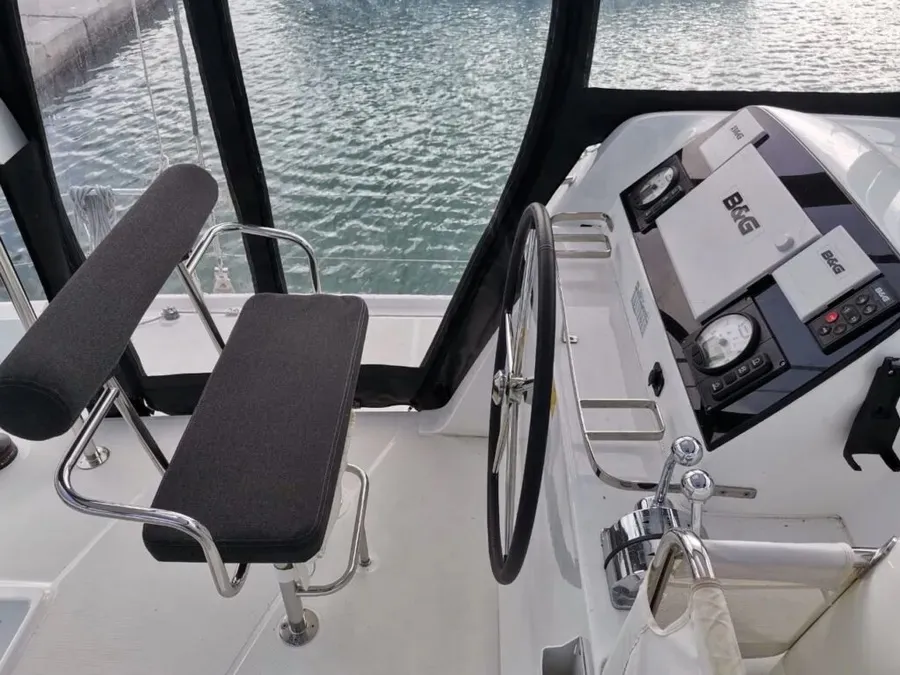 Premium - Catamaran in Ligia