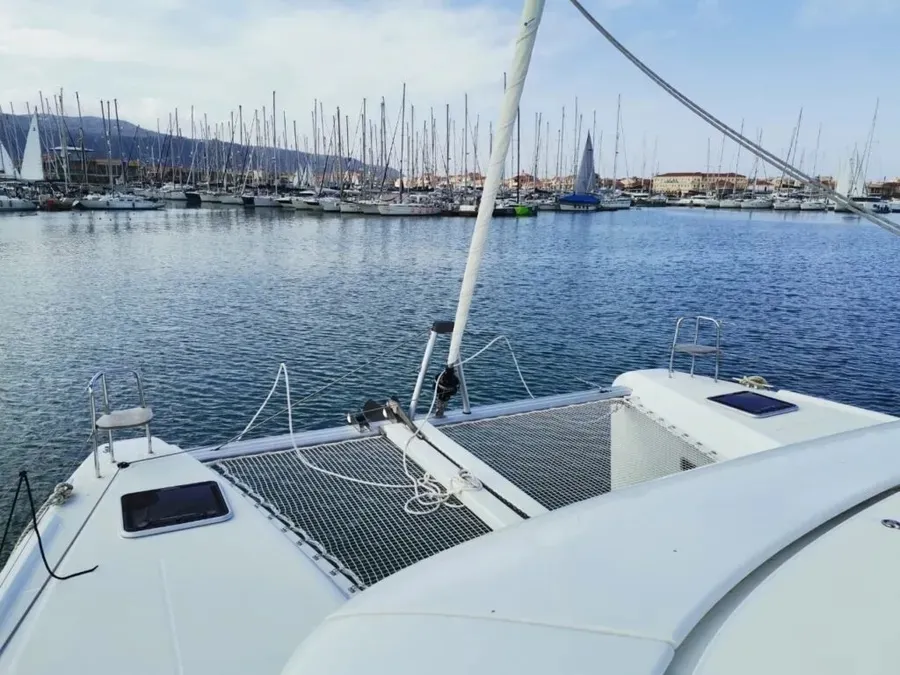 Premium - Catamaran in Ligia