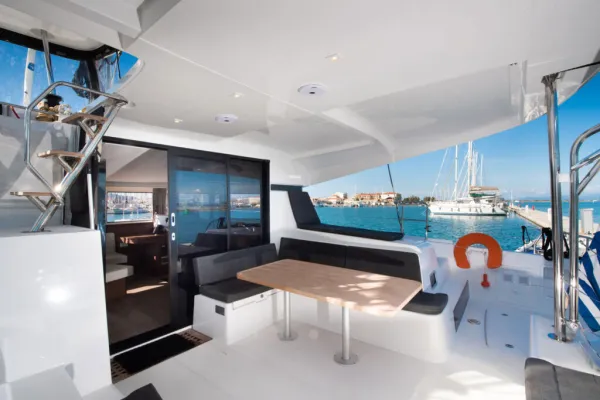 ext dinning table
