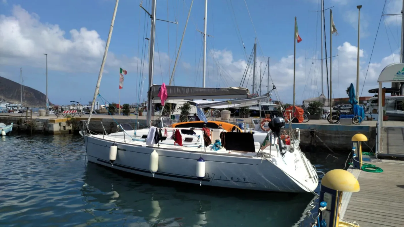 Finisterrae - Yelkenli içinde Marsala