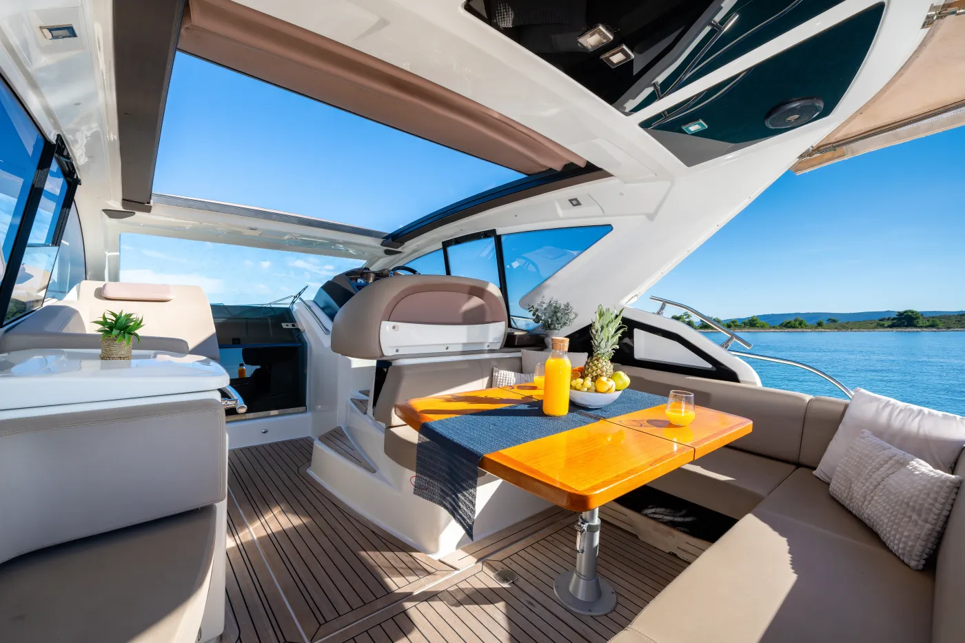 Principote - Motor Yacht in Kaštel Gomilica