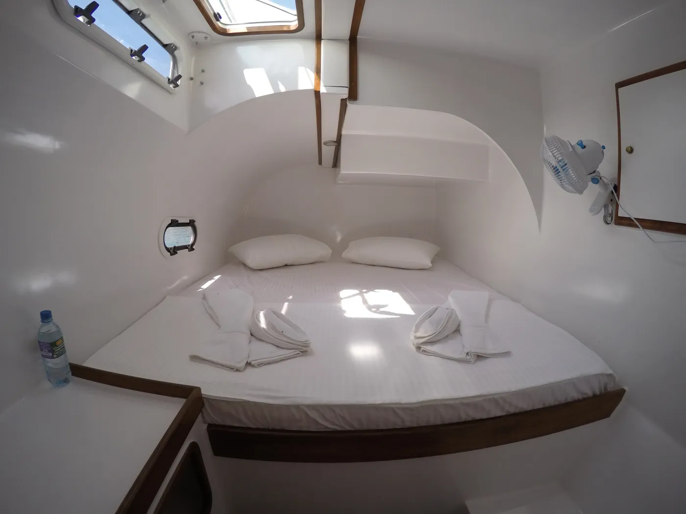 Crystal (cabin 1) - Catamaran in Weligama
