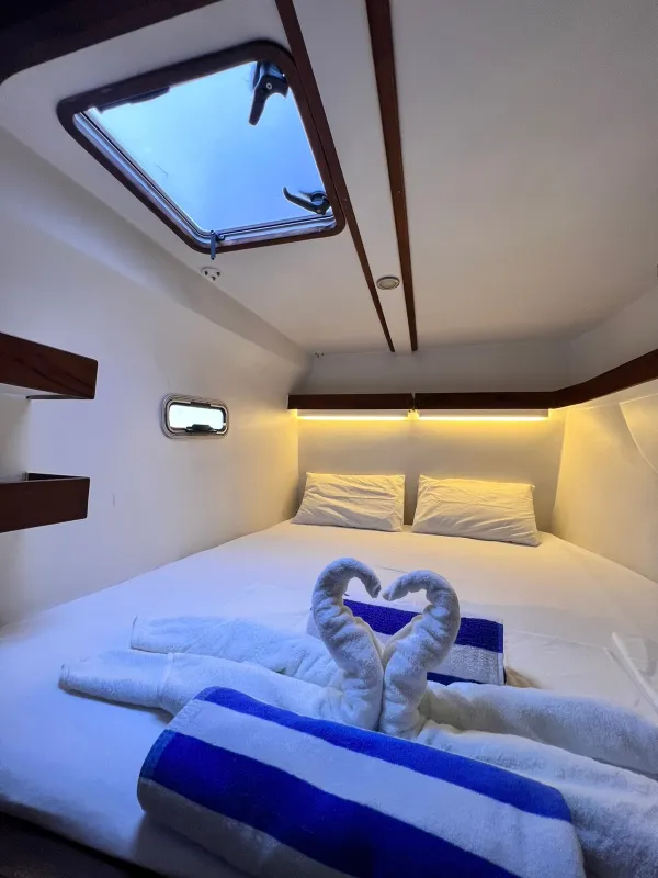 Sapphire (cabin 2)