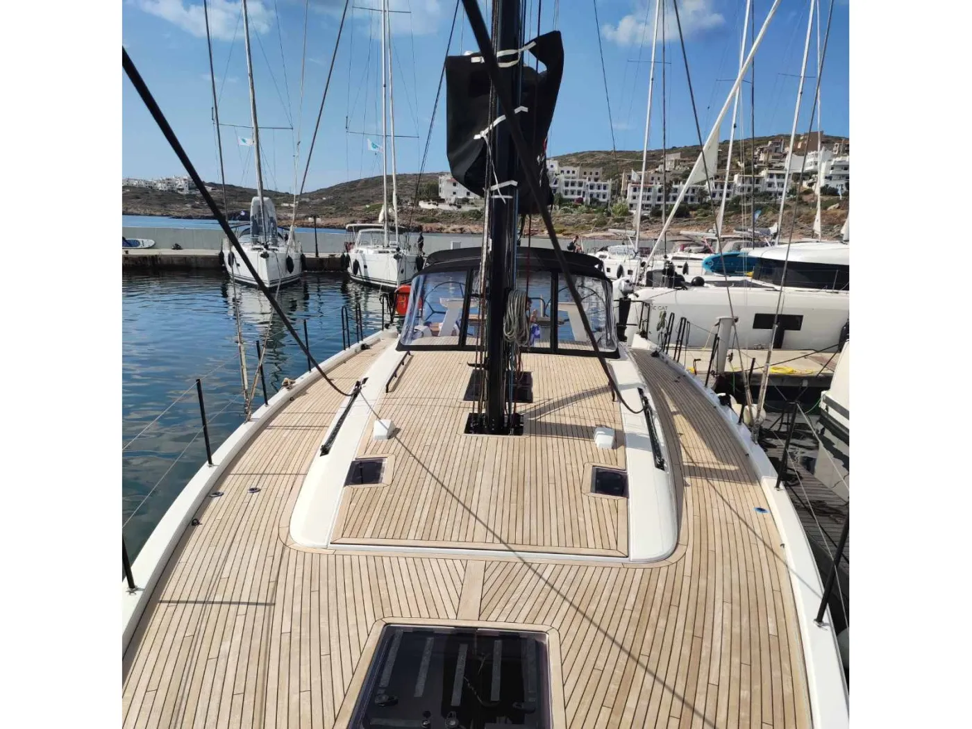 Extra Mile - Sailboat in Anatoliki Attiki