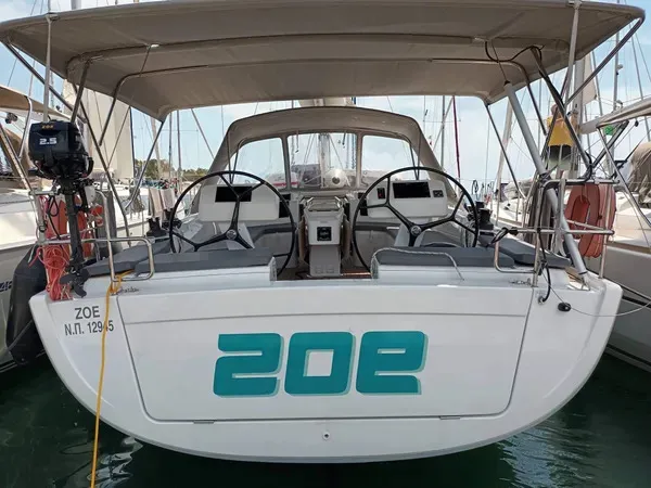 Zoe - Sailboat in Perigiali